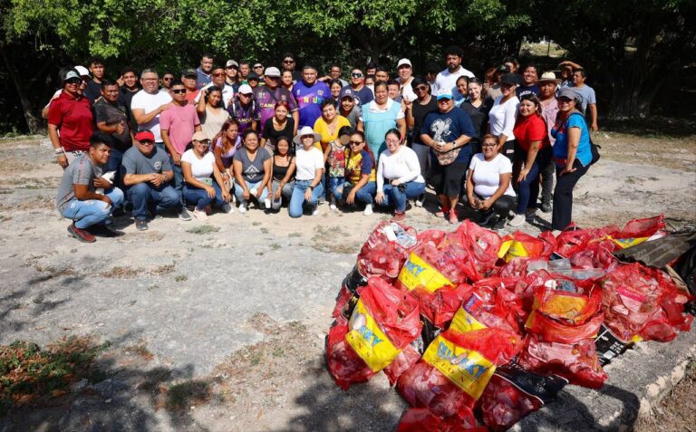 ANA PATY PERALTA, MUJER COMPROMETIDA CON EL MEDIO AMBIENTE