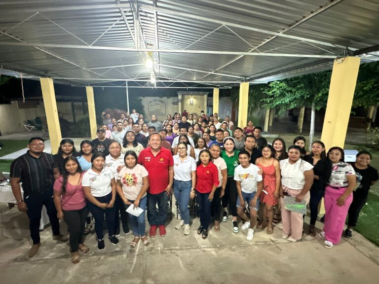 NUESTRA JUVENTUD ES LA FUERZA DE LÁZARO CÁRDENAS, ASEGURA NIVARDO MENA