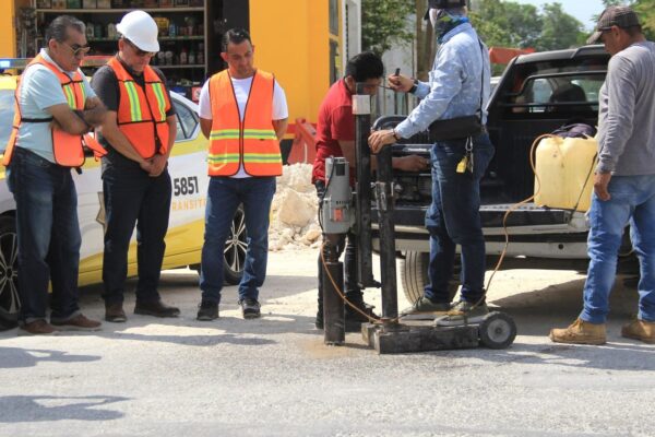 RECORRIDO DE SUPERVISIÓN DE RECONSTRUCCIÓN DE PAVIMENTO EN AV. GALAXIAS DEL SOL Y EN AV. TULES