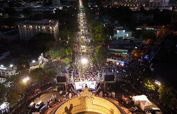 JUNTO A MÁS DE 300 MIL MEXICANOS Y MEXICANAS, CLAUDIA SHEINBAUM SIGUE FORTALECIENDO LA 4T A UNA SEMANA DE LAS ELECCIONES DEL 2 DE JUNIO