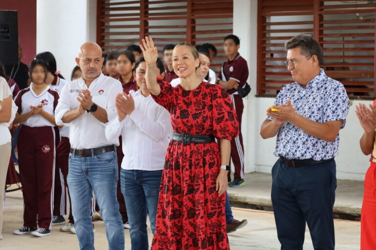 EXITOSA JORNADA DE DESARROLLO SOCIOEMOCIONAL ENTRE LA JUVENTUD CANCUNENSE