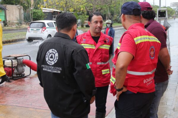 GOBIERNO EFICIENTE EN ATENCIÓN A LLUVIAS EN CANCÚN CON PROGRAMA “REPORTA Y APORTA”