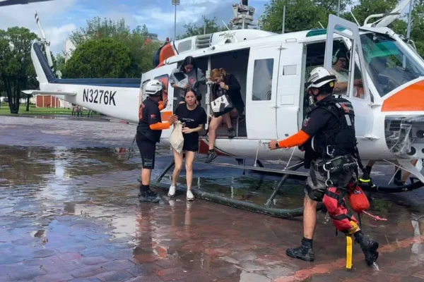'Alberto' deja daños en carreteras de NL; rescatan a 120 personas