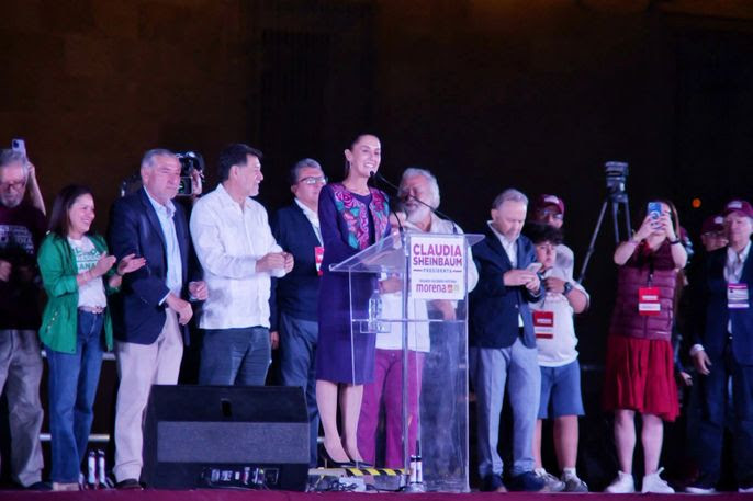 ESTE ES EL TRIUNFO DEL PUEBLO DE MÉXICO, NUEVAMENTE HICIMOS HISTORIA: CLAUDIA SHEINBAUM DESDE EL ZÓCALO