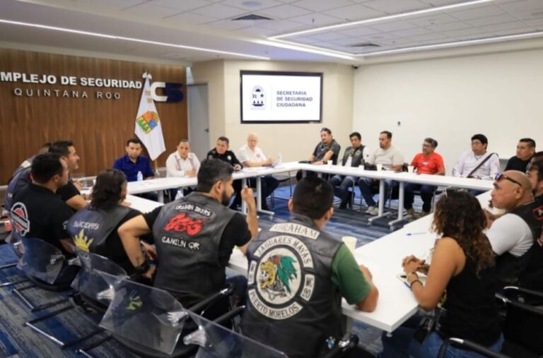 Diálogo constructivo entre motociclistas y autoridades en Quintana Roo para analizar reformas a la Ley de Movilidad.