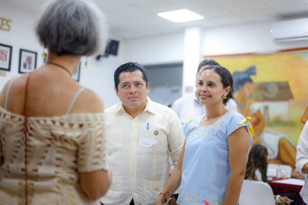 FOMENTA ANA PATY PERALTA PARTICIPACIÓN CIUDADANA PARA DISEÑO DEL FUTURO DE CANCÚN