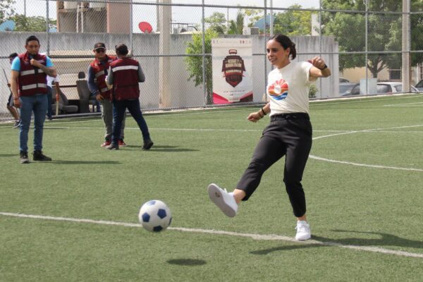 GARANTIZA ANA PATY PERALTA ESPACIOS DEPORTIVOS EN ÓPTIMAS CONDICIONES PARA LOS CANCUNENSES