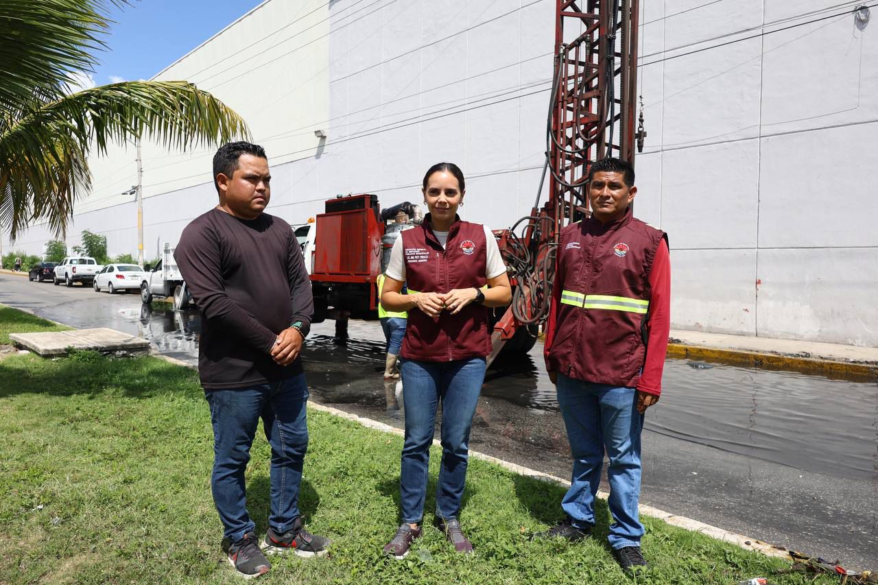 SUPERVISA ANA PATY PERALTA TRABAJOS DE LIMPIEZA EN DIFERENTE ZONAS DE LA CIUDAD