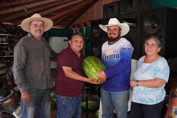 Puerto Arturo agradece la atención de Erik Borges Yam.