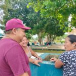 Jornada de limpieza y atención al alumbrado en Sabán, Erik Borges Yam une a las familias con trabajo que beneficia al pueblo.