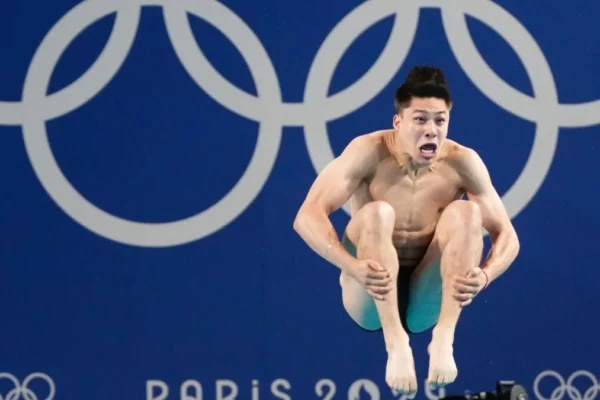 Osmar Olvera clasifica a la Final de trampolín 3m en Juegos Olímpicos