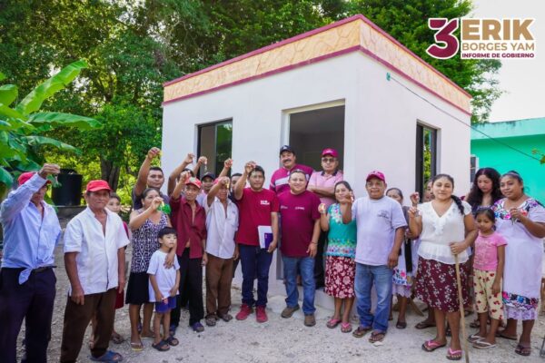 ERIK BORGES YAM ENTREGA VIVIENDAS EN PEDRO MORENO EL PUEBLO AGRADECE GESTIONES