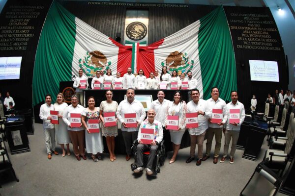 Conmemoran 50 Aniversario de Quintana Roo con Sesión Solemne