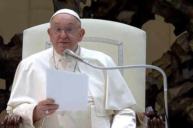 El Papa Francisco destaca la alfabetización como clave para construir una sociedad solidaria y pacífica