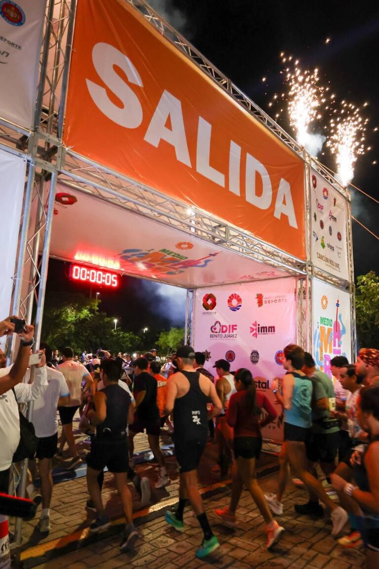 GRAN CONMEMORACIÓN DEL MEDIO MARATÓN CANCÚN NOS UNE 2024